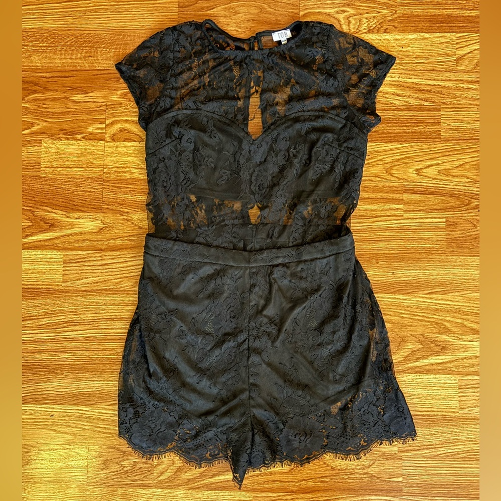 TOBI Lace Romper Black M
